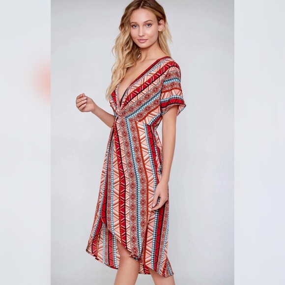 Aztec Red Teal Short Sleeve Tulip Hem Dress - Picture 7 of 11